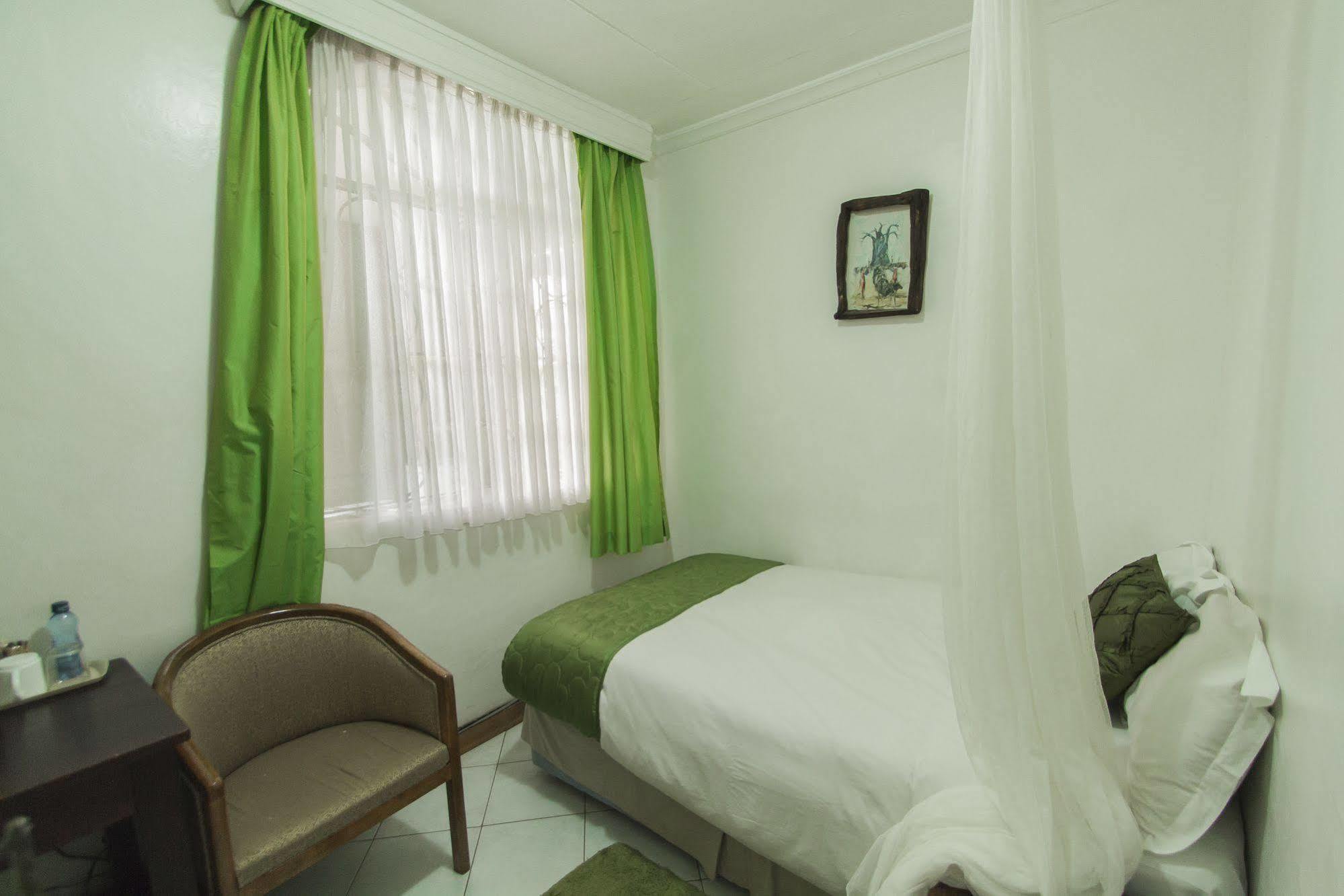 Godials Bed & Breakfast Nairobi Exterior photo