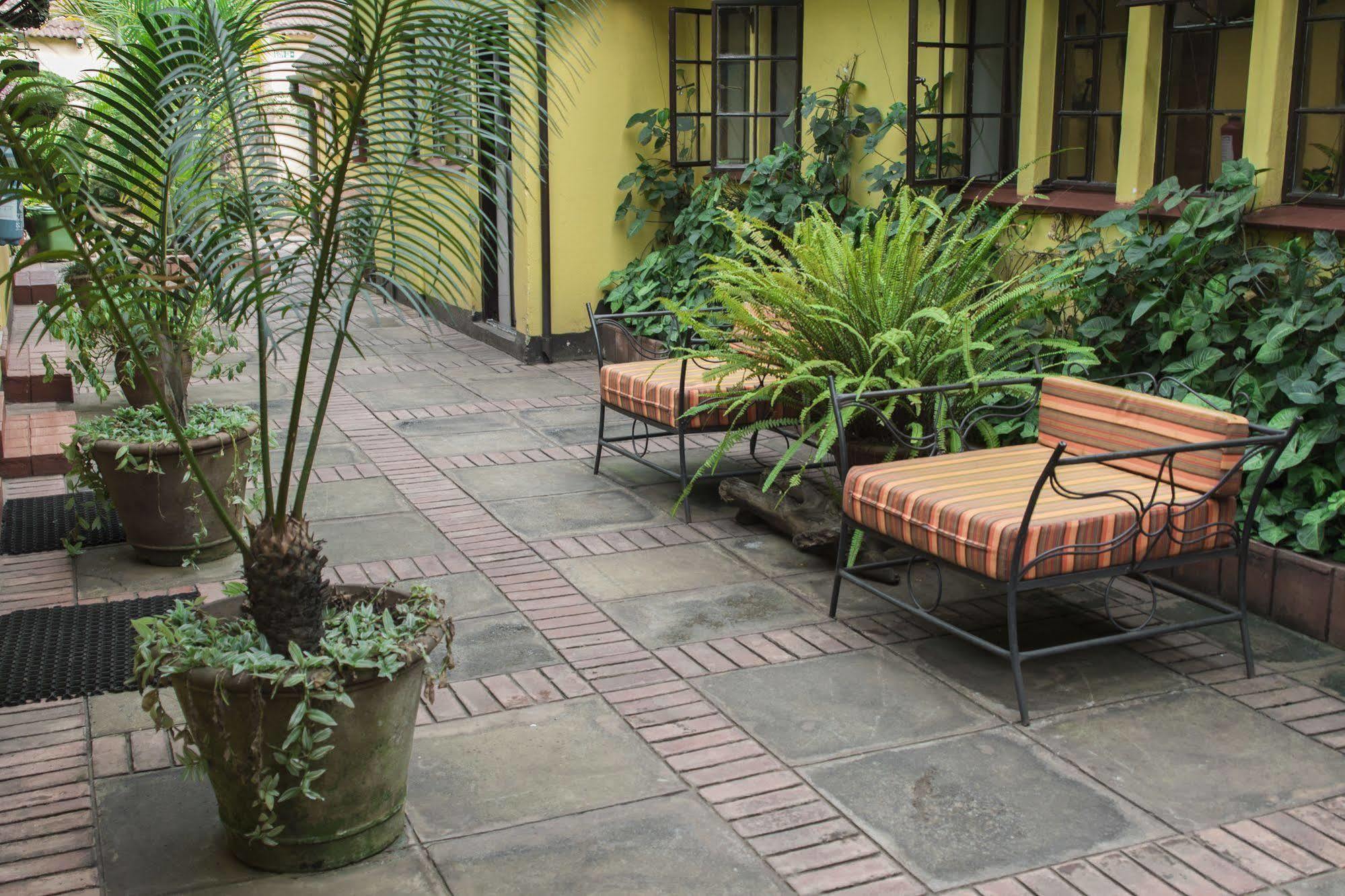 Godials Bed & Breakfast Bed & Breakfast Nairobi Exterior photo