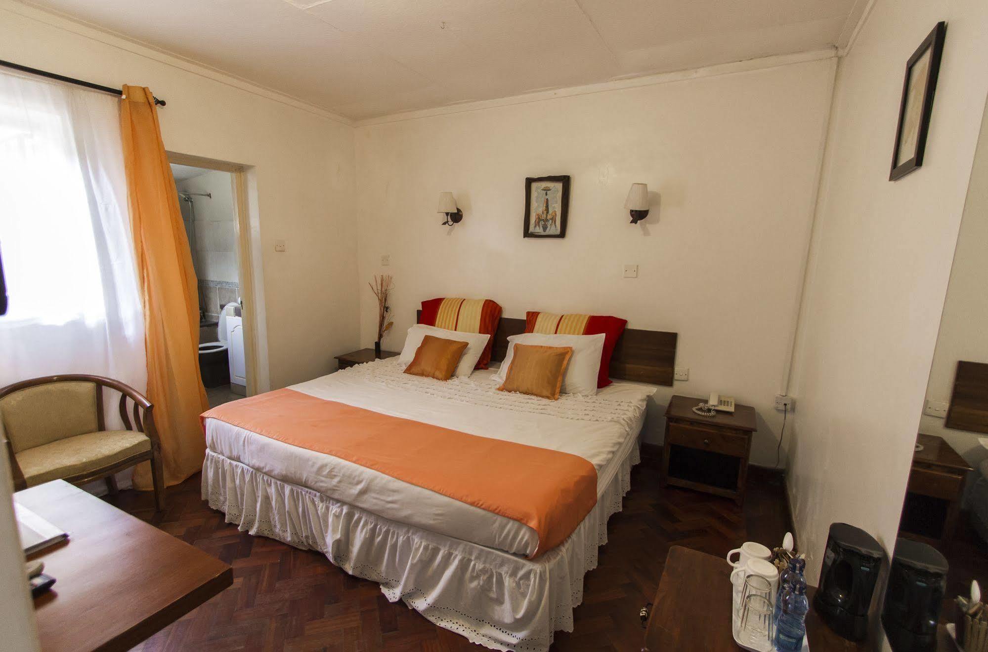 Godials Bed & Breakfast Bed & Breakfast Nairobi Exterior photo